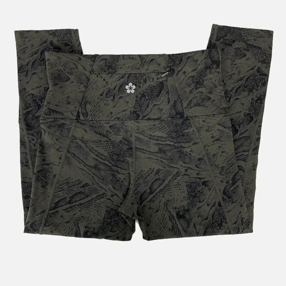 Tuff Athletics Cropped Yoga Leggings Tights Military Green Reptile Print Small - Picture 2 of 9